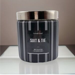 Goose Creek Single Wick Candle- Men’s Collection- Suit & Tie  (7oz)